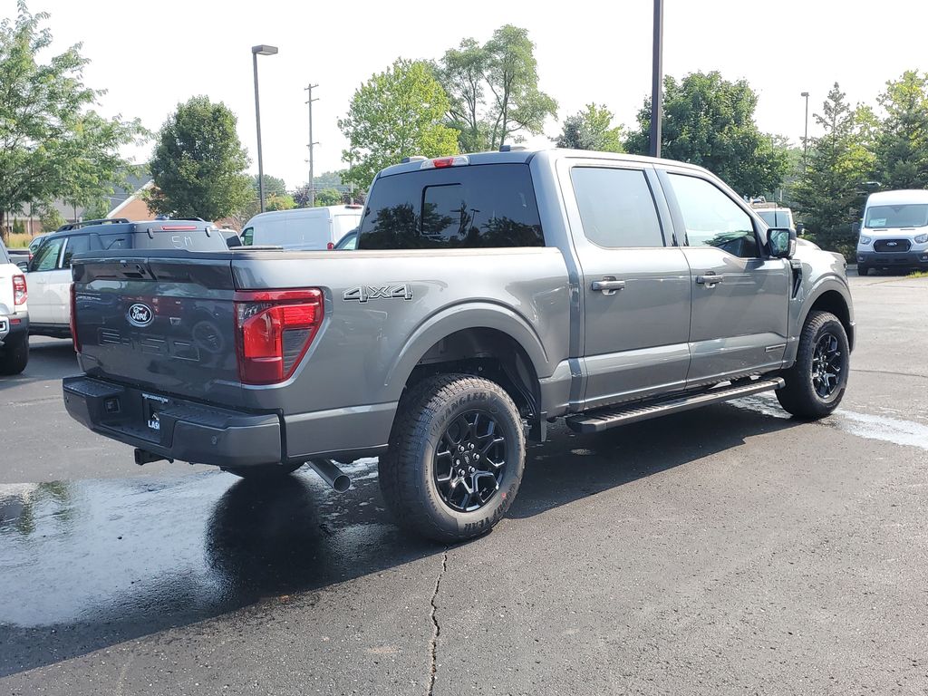 2025 Ford F-150 XLT photo 4