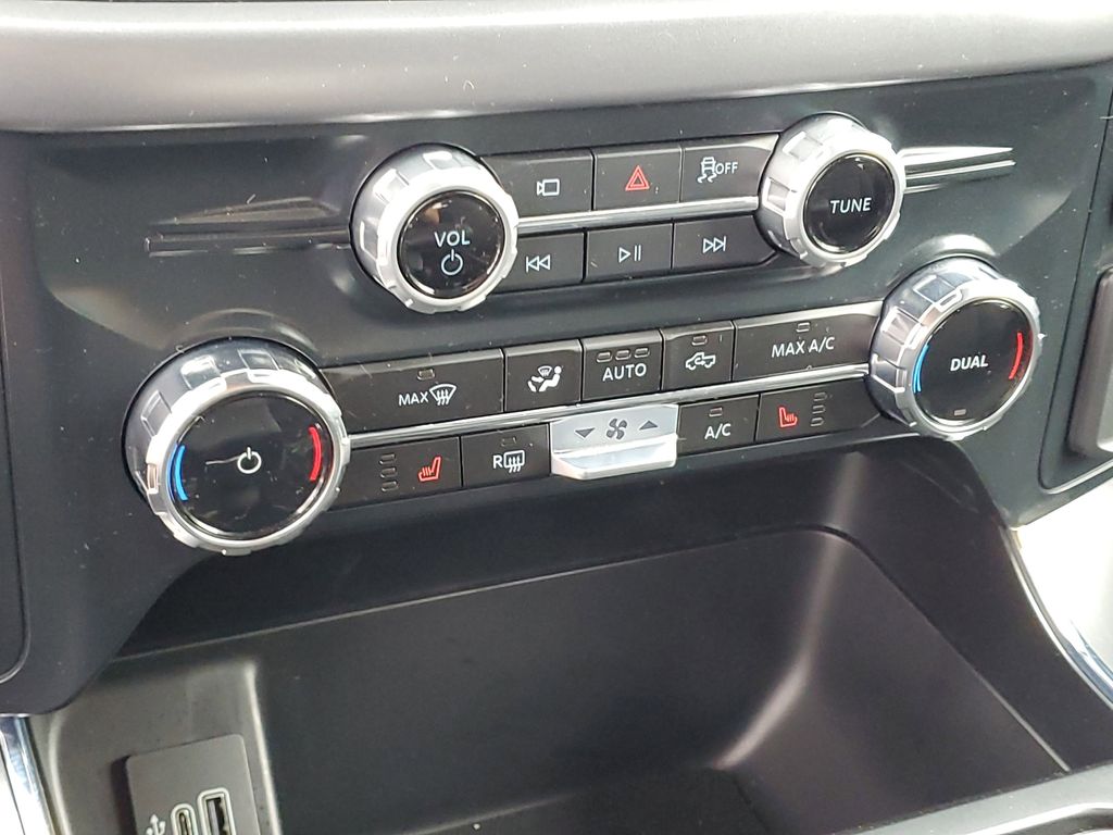 2025 Ford F-150 XLT - Photo 21