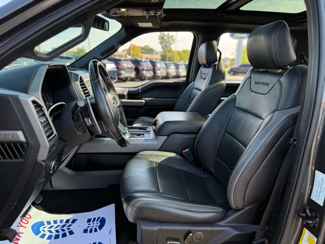 2018 Ford F-150 Raptor photo 2