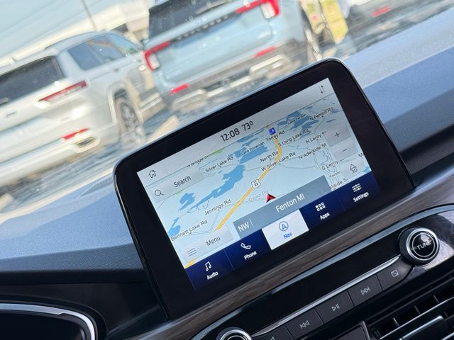 2020 Ford Escape Titanium photo 4