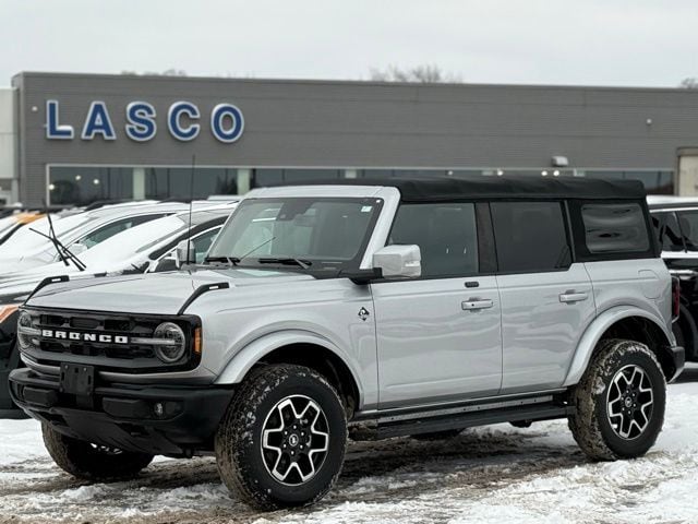 2021 Ford Bronco 4-Door Outer Banks