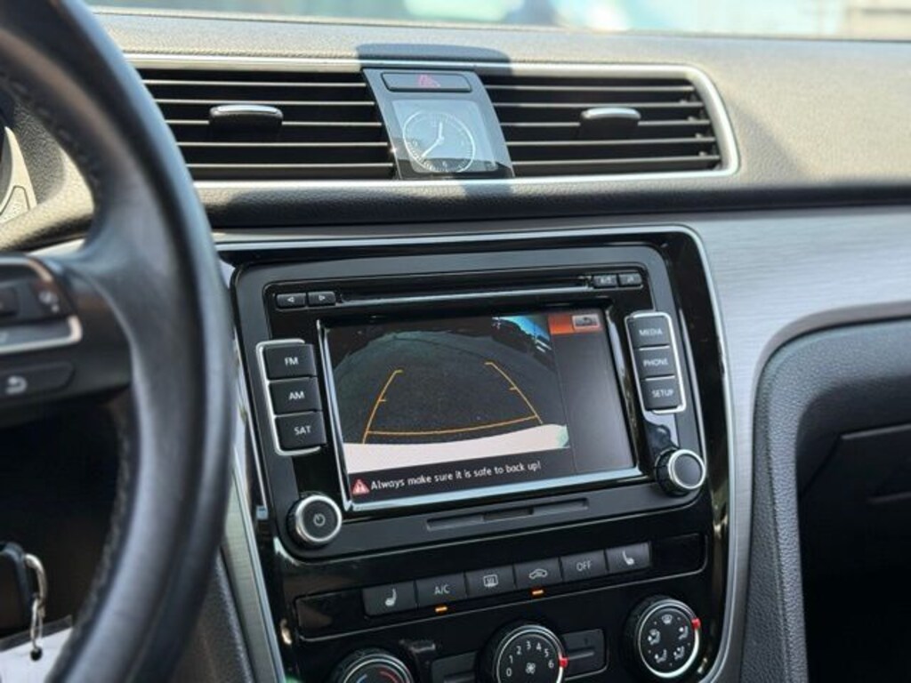 Used 2014 Volkswagen Passat 1.8T SE Sedan
