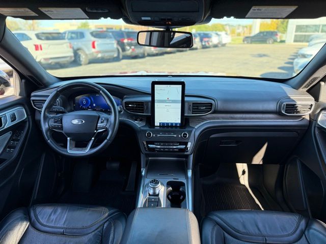 2020 Ford Explorer Platinum photo 3