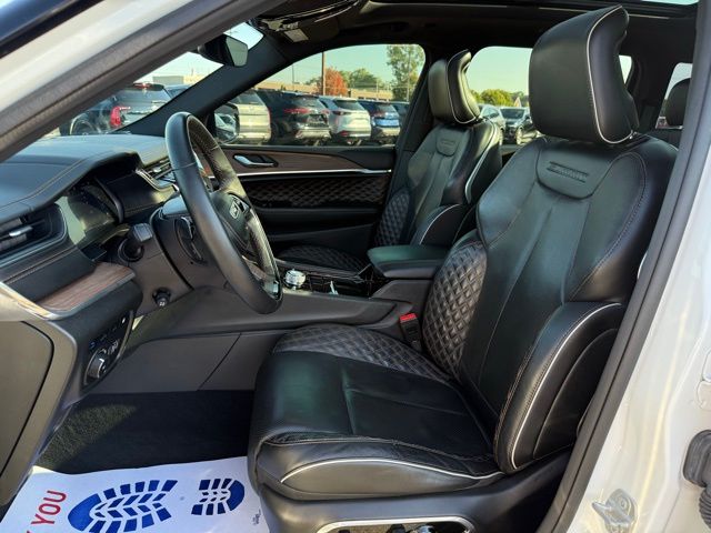 2022 Jeep Cherokee Summit 4xe photo 2