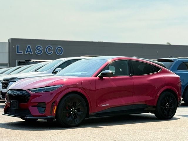 2025 Ford Mustang Mach-E