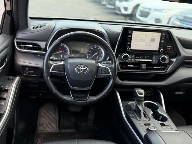 2022 Toyota Highlander XSE photo 4