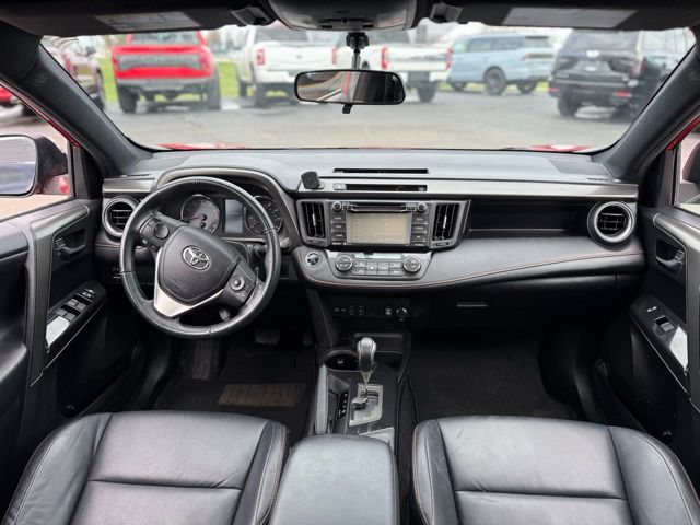 Used 2016 Toyota RAV4 SE with VIN 2T3JFREV6GW450897 for sale in Fenton, MI