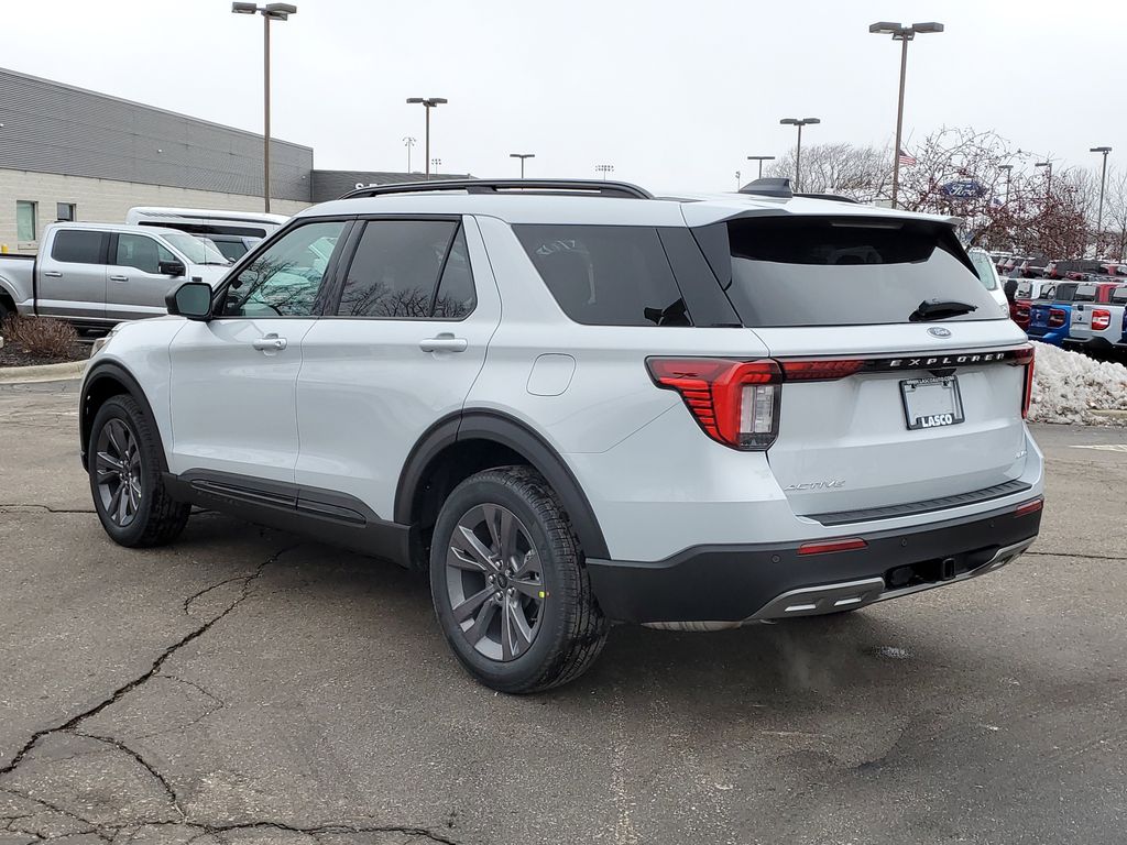 2026 Ford Explorer Active - Photo 6