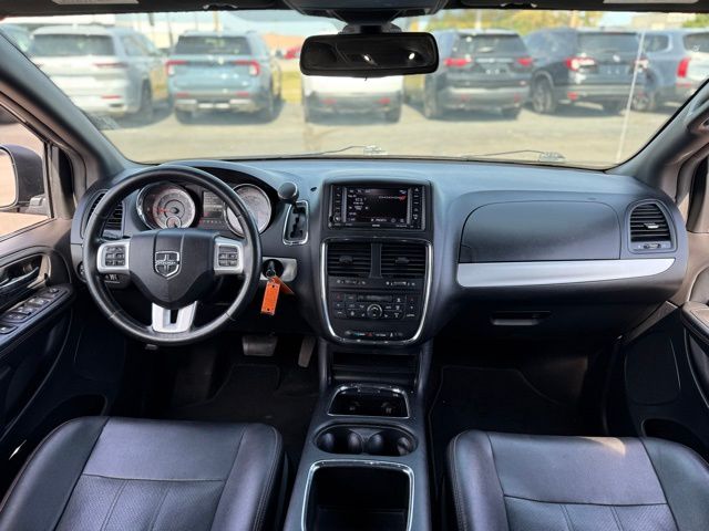 2019 Dodge Grand Caravan GT photo 3