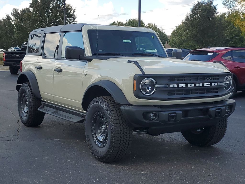 2025 Ford Bronco Big Bend photo 3