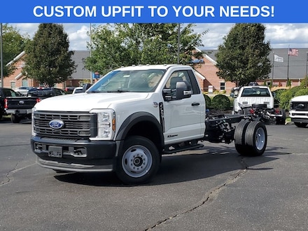 2025 Ford Chassis Cab F-450 XL TRUCK