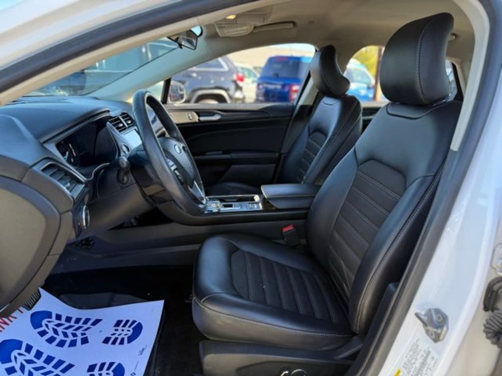 Used 2018 Ford Fusion SE SEDAN