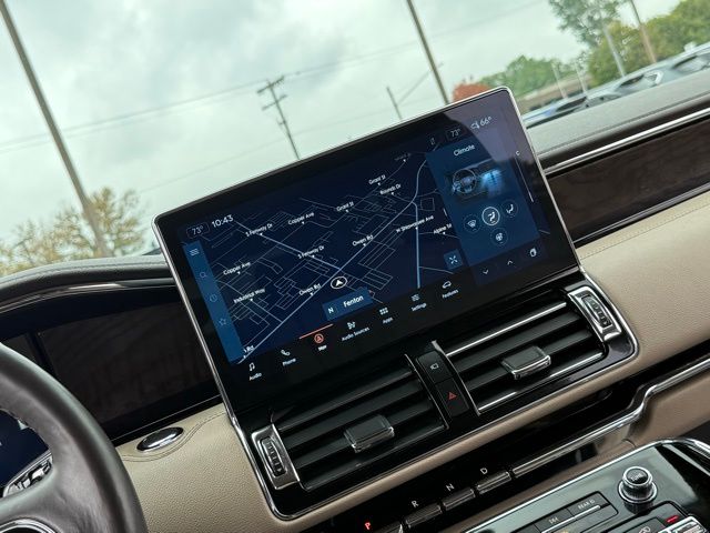 2024 Lincoln Navigator Premiere photo 4