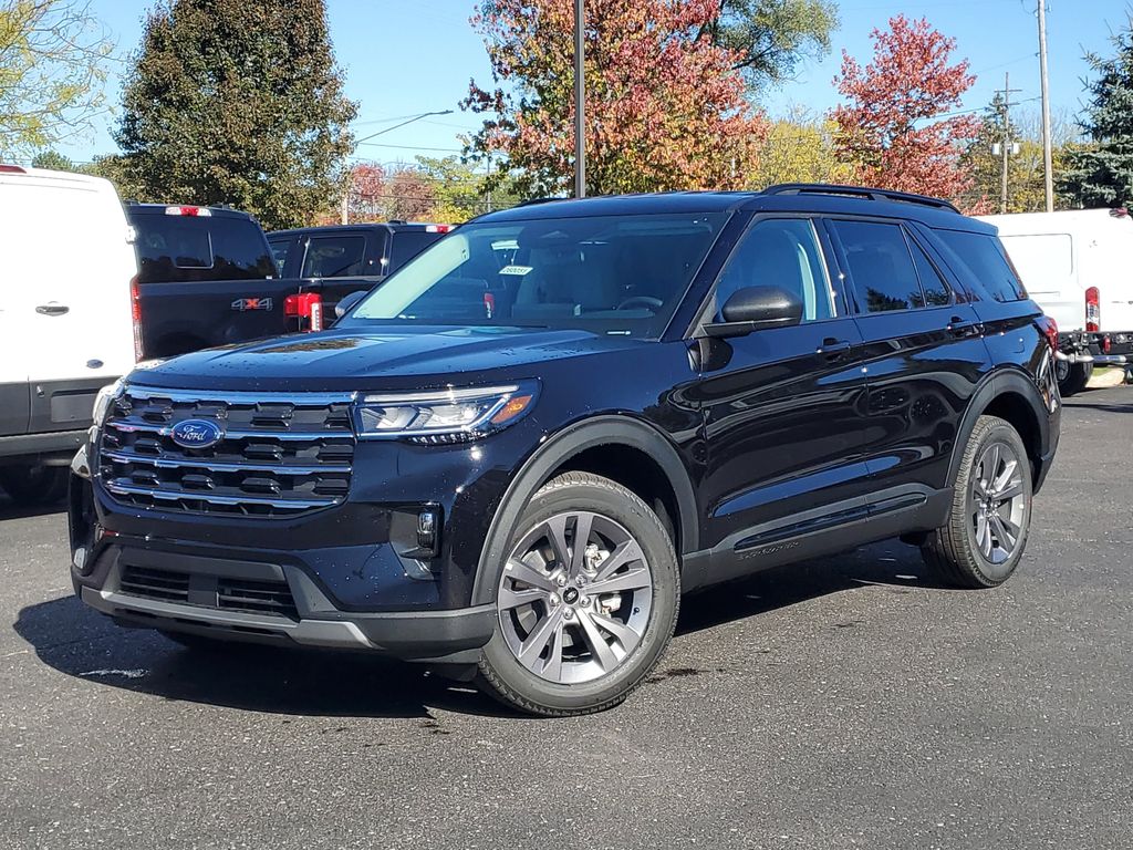 2026 Ford Explorer Active's photo