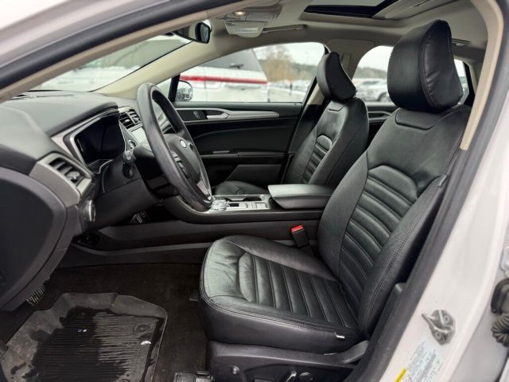 Certified 2020 Ford Fusion SE SEDAN