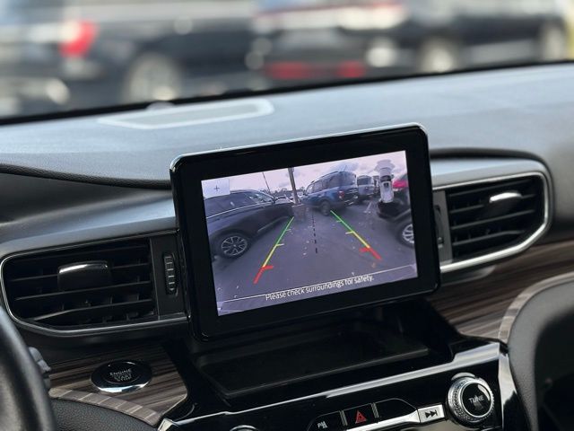 2023 Ford Explorer Limited photo 4