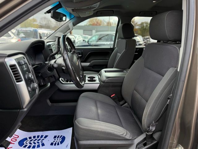 2015 Chevrolet Silverado 1500 LT photo 2