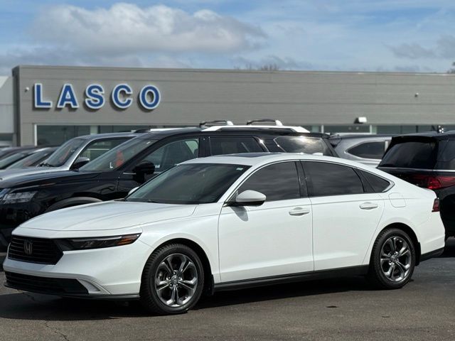 2023 Honda Accord 1.5T EX w/o BSI CVT's photo