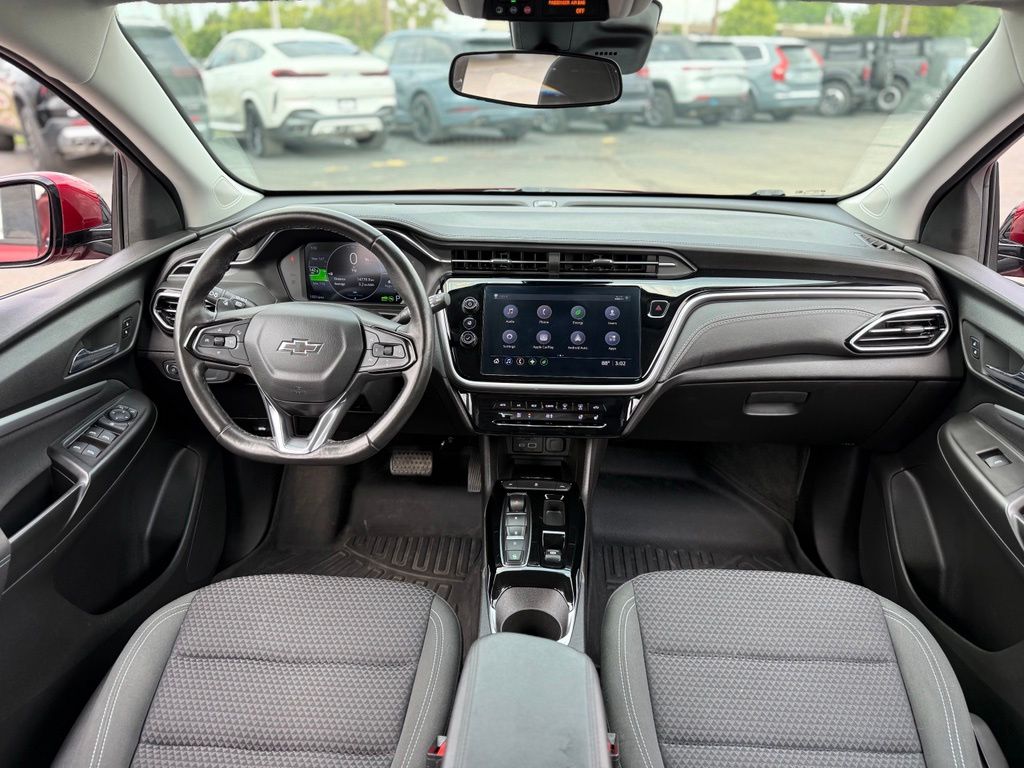 Used 2022 Chevrolet Bolt EUV LT with VIN 1G1FY6S0XN4116396 for sale in Fenton, MI