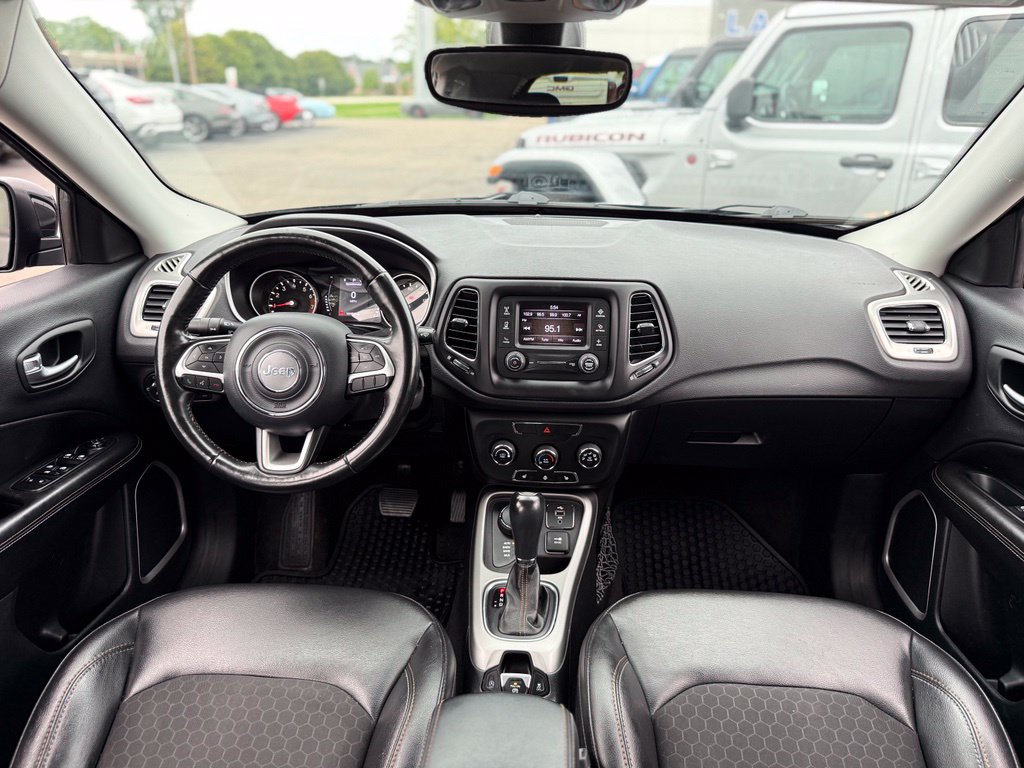 Used 2018 Jeep Compass Latitude with VIN 3C4NJDBB9JT418781 for sale in Fenton, MI