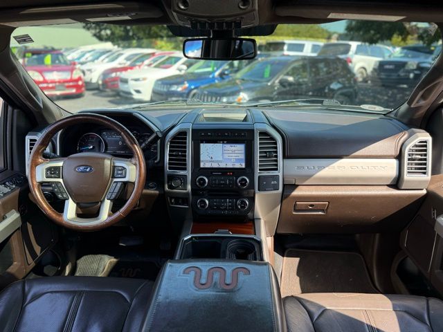 2017 Ford F-350 King Ranch photo 3