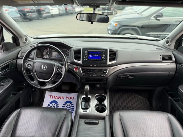 2017 Honda Ridgeline RTL photo 3