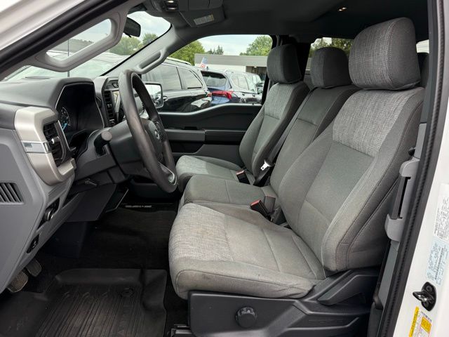 2023 Ford F-150 XLT photo 2