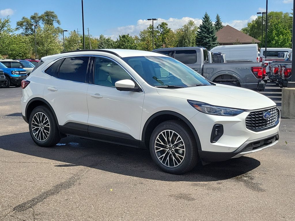 2025 Ford Escape Plug-In Hybrid Base photo 3