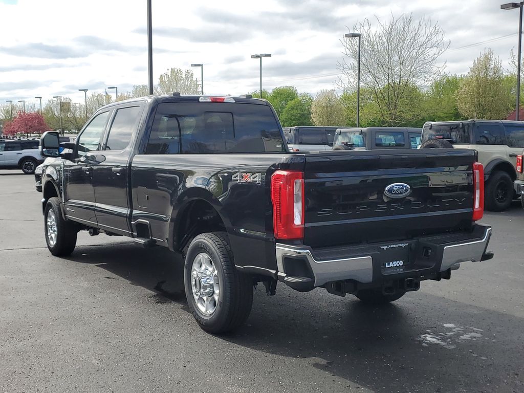2026 Ford F-350 Super Duty XLT - Photo 6