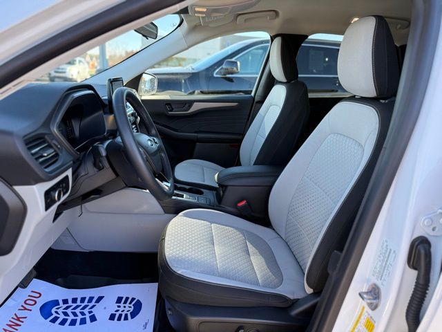 2023 Ford Escape Active photo 2