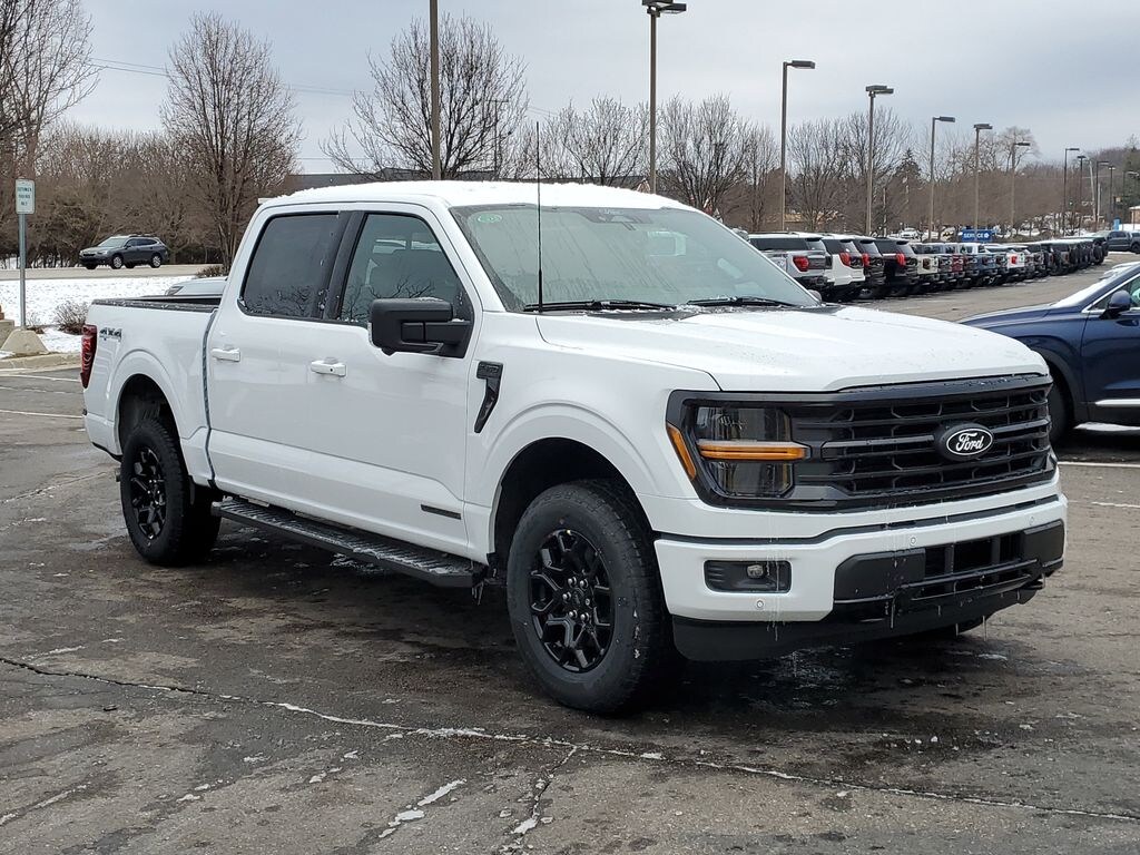 New 2025 Ford F-150 XLT TRUCK