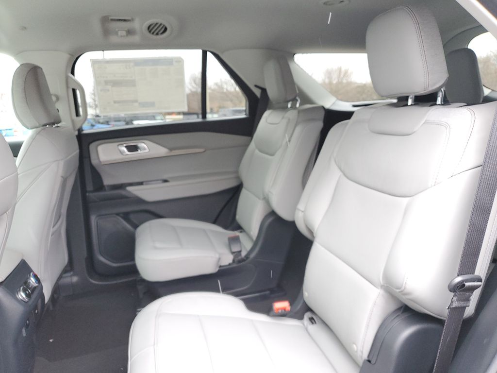 2026 Ford Explorer Active - Photo 27