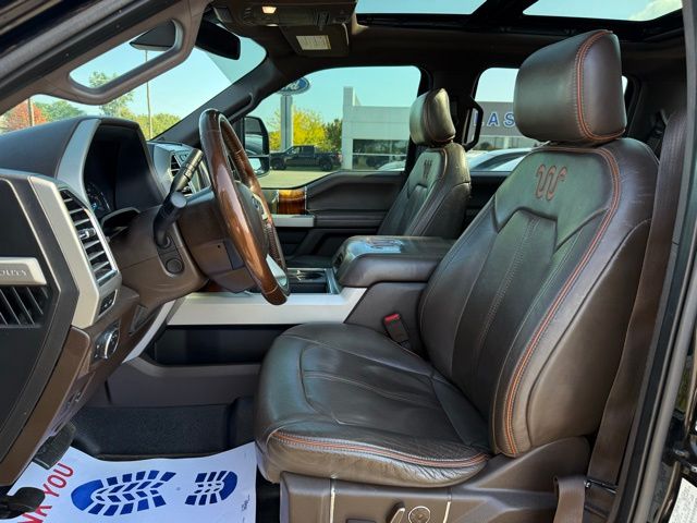 2017 Ford F-350 King Ranch photo 2