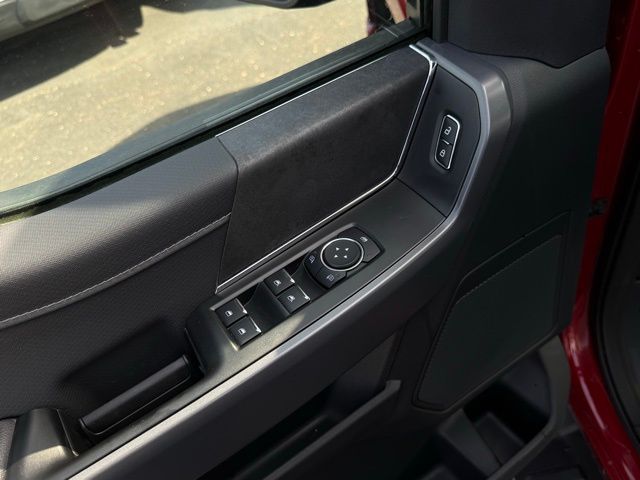 2025 Ford F-150 XLT - Photo 15