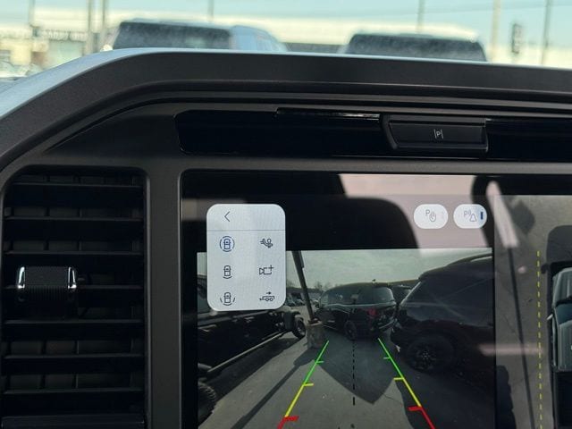 2025 Ford F-150 XLT - Photo 5