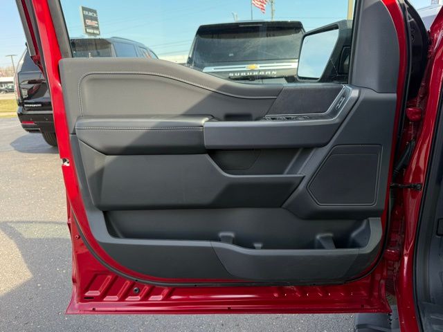 2025 Ford F-150 XLT - Photo 14