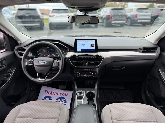 2022 Ford Escape SE photo 3