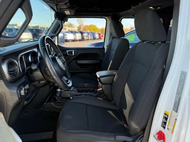 2021 Jeep Wrangler Unlimited Willys photo 2