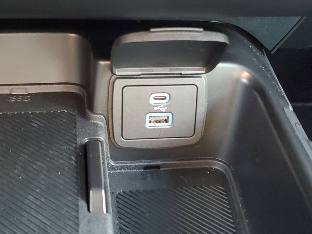 2025 Ford Bronco 4-Door Base - Photo 17