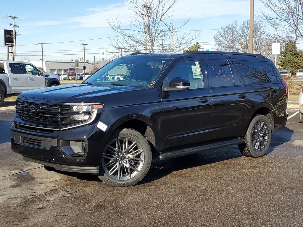 2026 Ford Expedition Platinum's photo