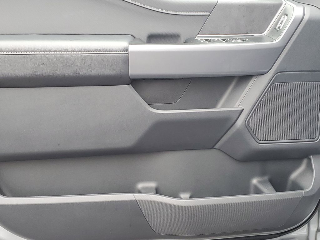 2025 Ford F-150 XLT - Photo 7