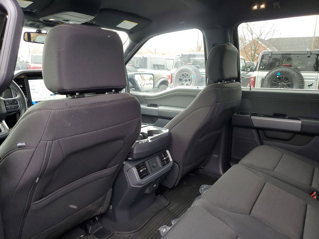 2025 Ford F-150 XLT - Photo 29