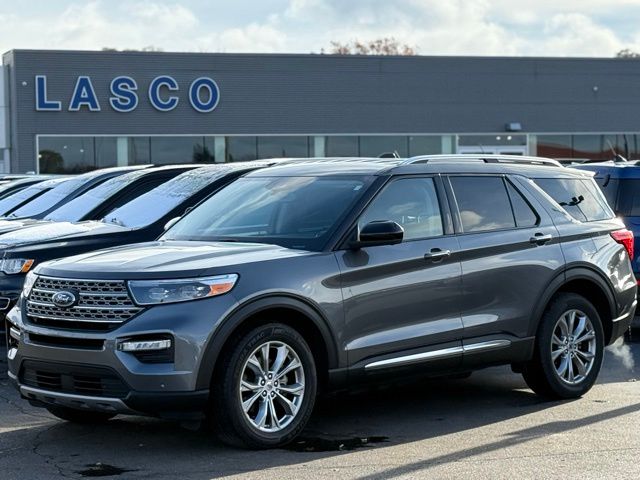 2023 Ford Explorer SUV 