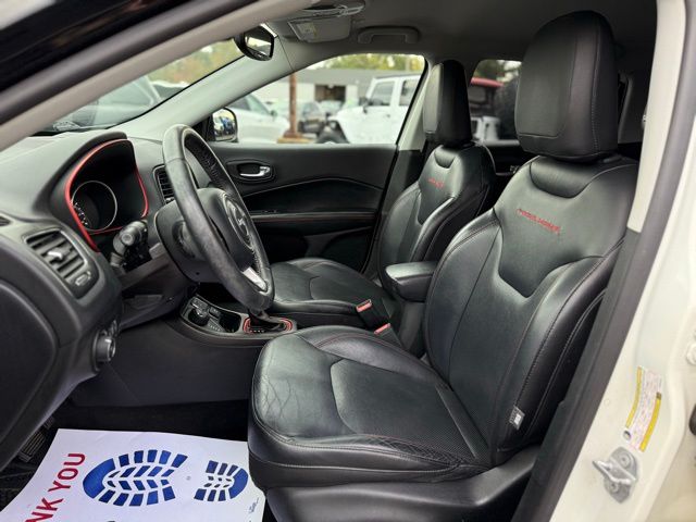 2017 Jeep Compass Trailhawk photo 2