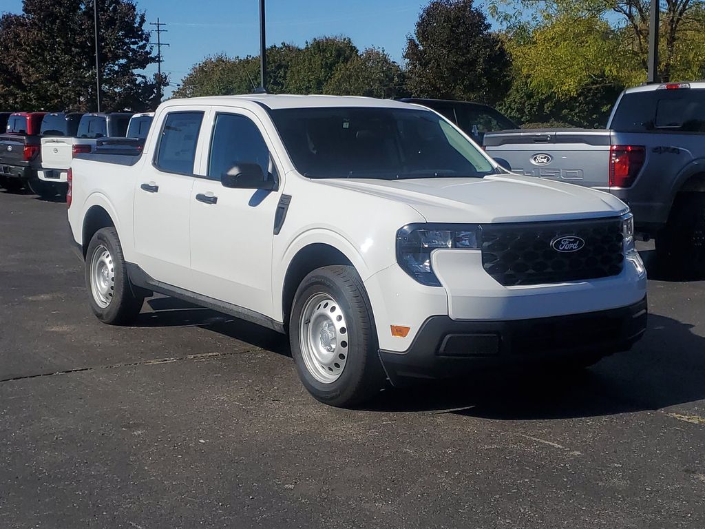 2025 Ford Maverick XL photo 3