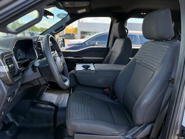 2022 Ford F-150 XL photo 2