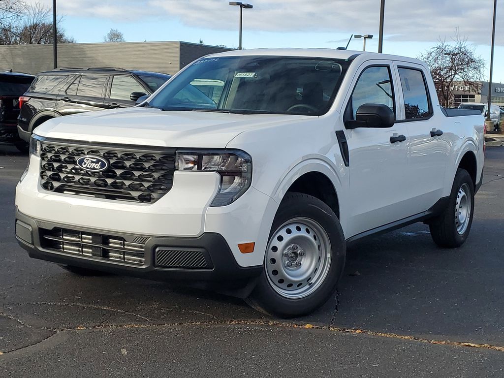 2025 Ford Maverick XL's photo