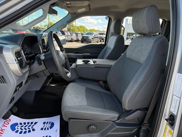 2021 Ford F-150 XLT photo 2