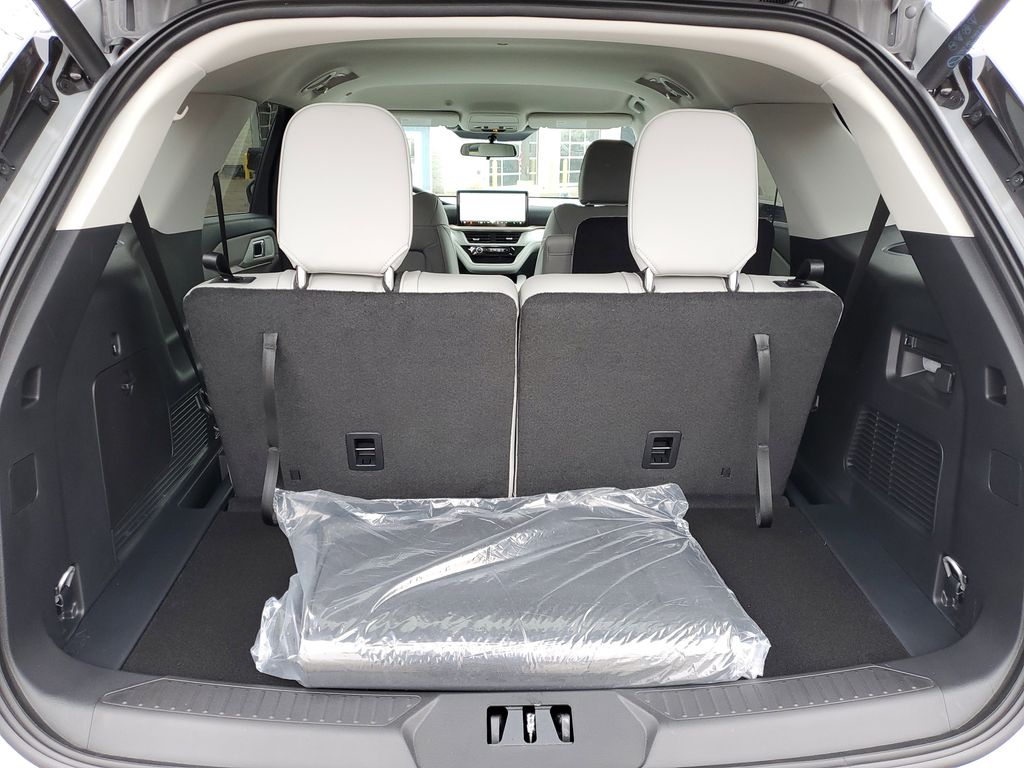 2026 Ford Explorer Active - Photo 31