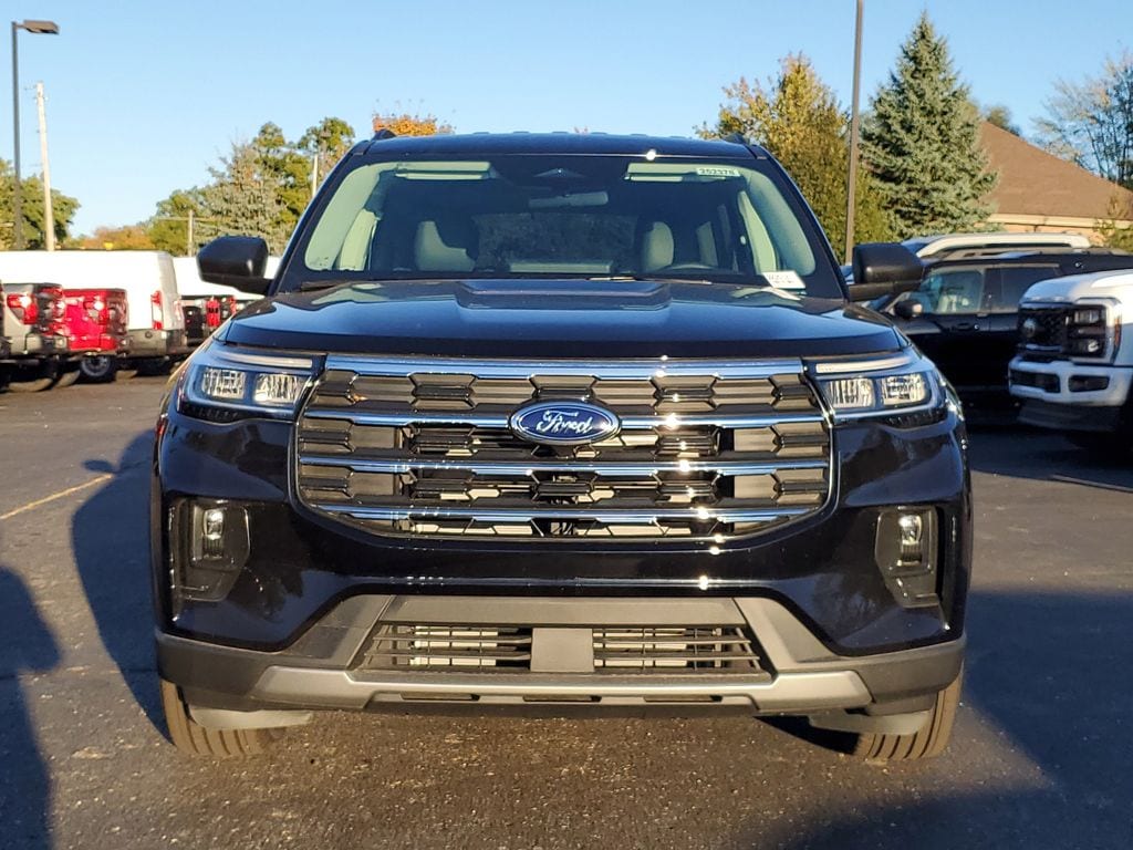 New 2025 Ford Explorer Active SUV